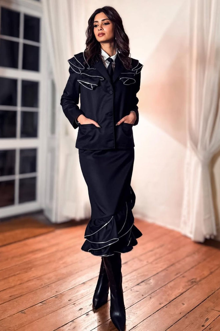 DIANA PENTY IN ZIPPER FRILL BLAZER SET