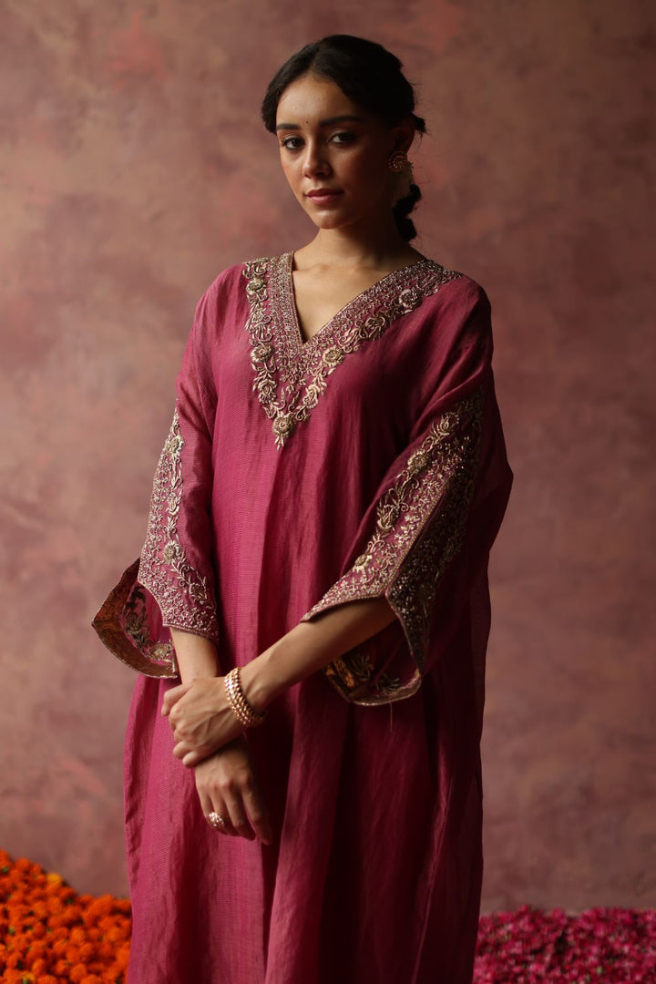 Heer Fuchsia Phiran Set