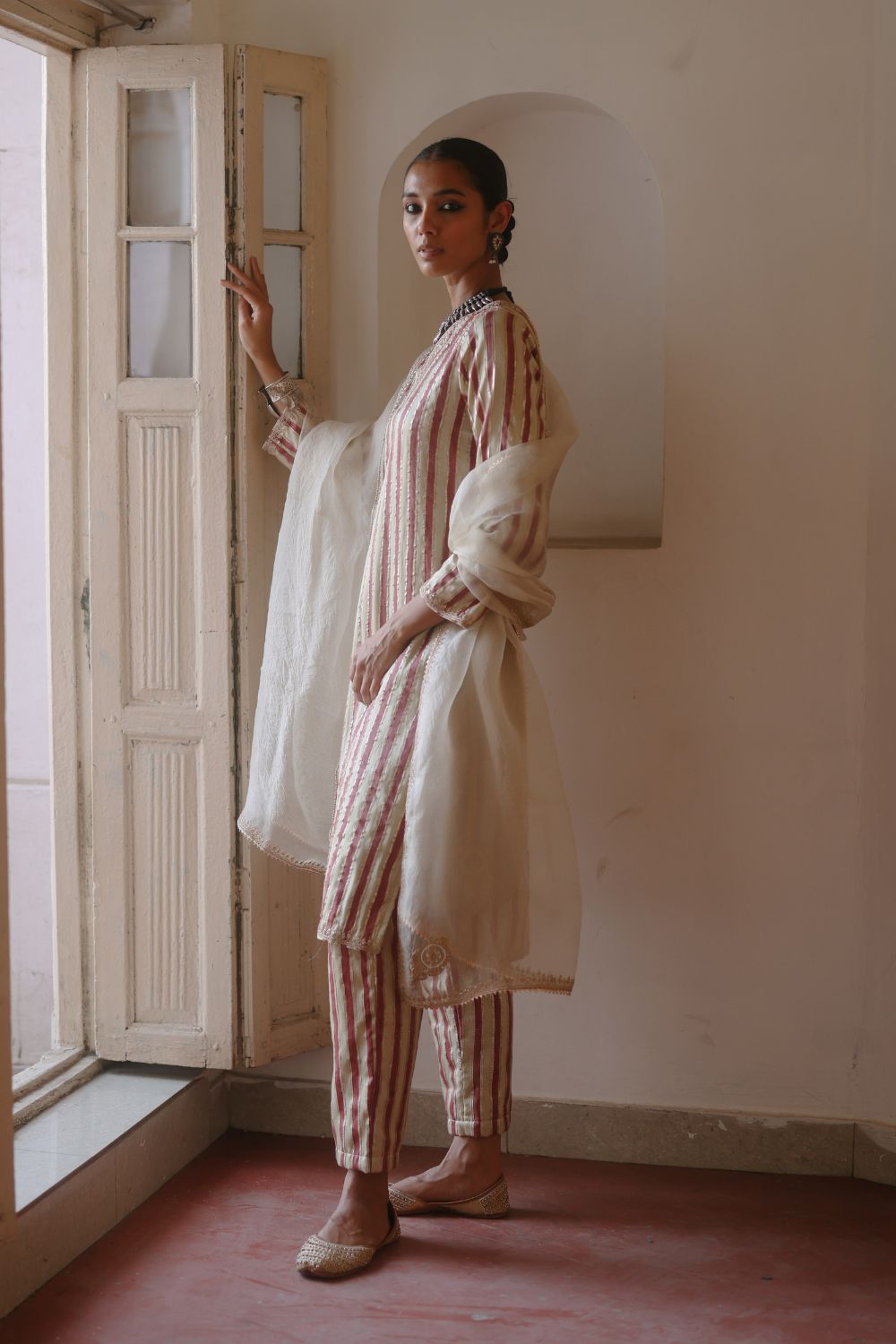 Halfmoon Kurta Set