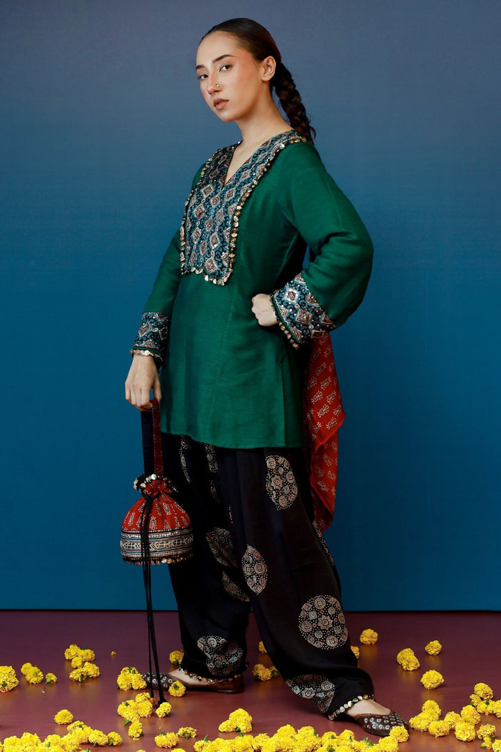 Bariyan Green Salwar Kameez