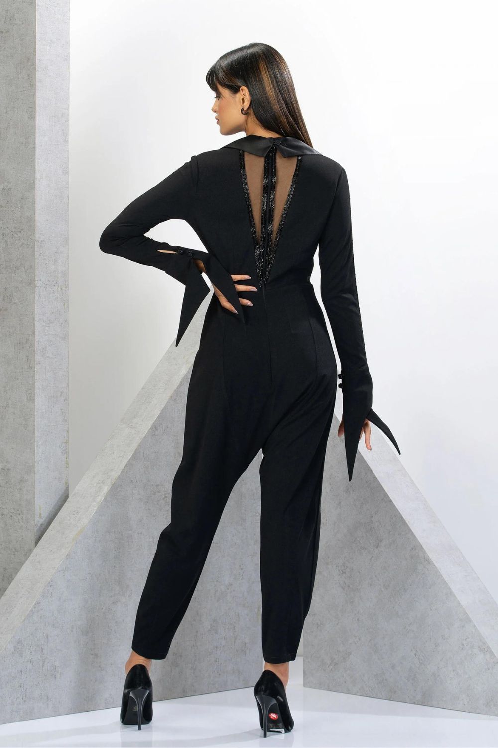 Satin Collar Triangle Jumpsuit