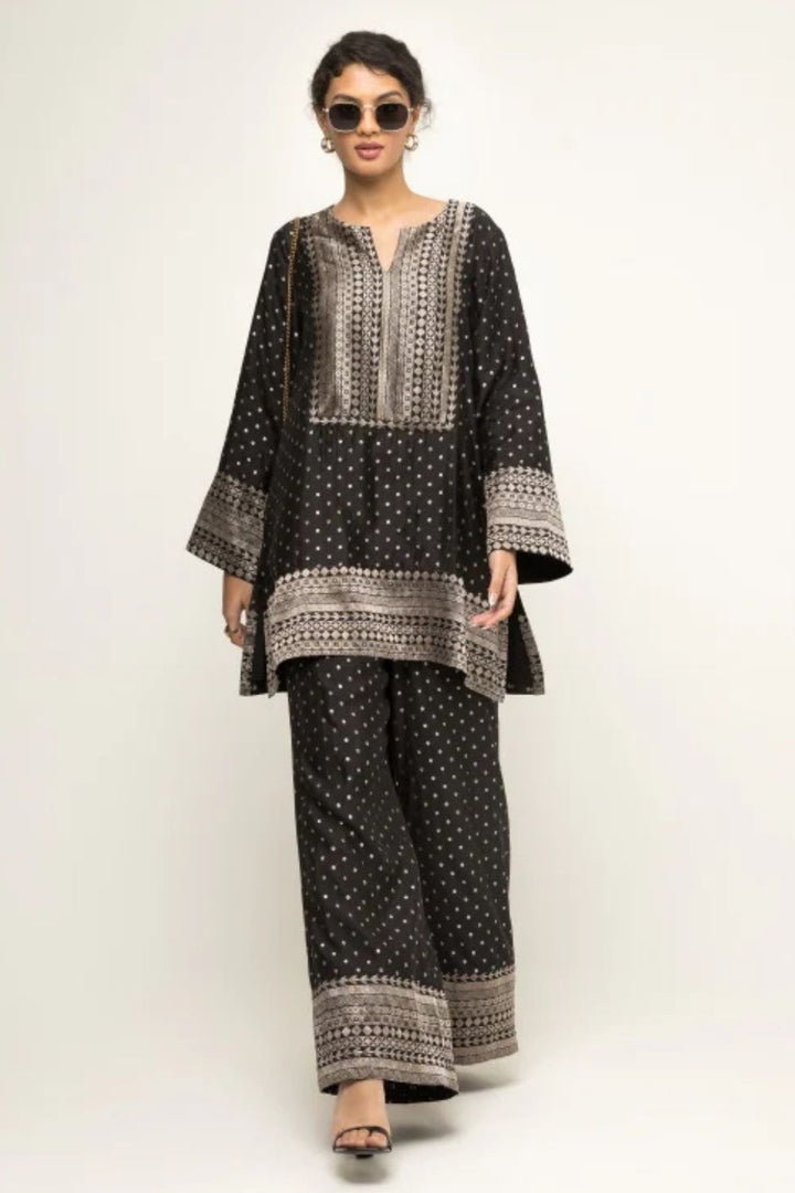 Sitara-Dotted Silk Kurta set with Benerasi Brocade weave border details (Black)