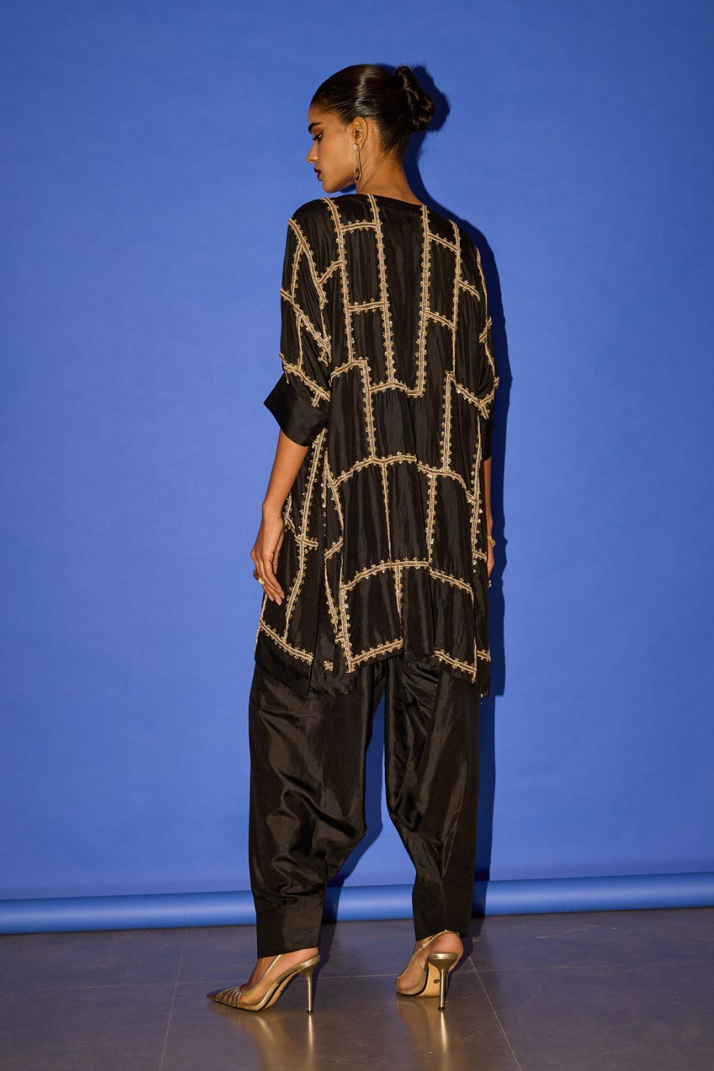 Black Line Work Kurta Set