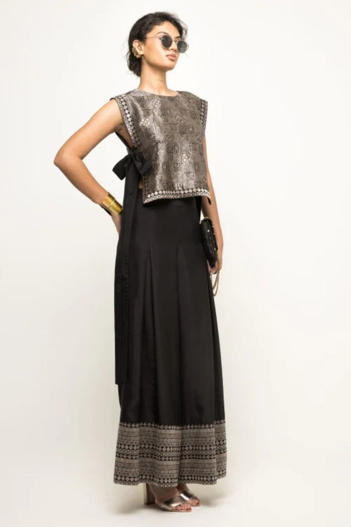 Joli-Metallic Brocade bib with Pant set