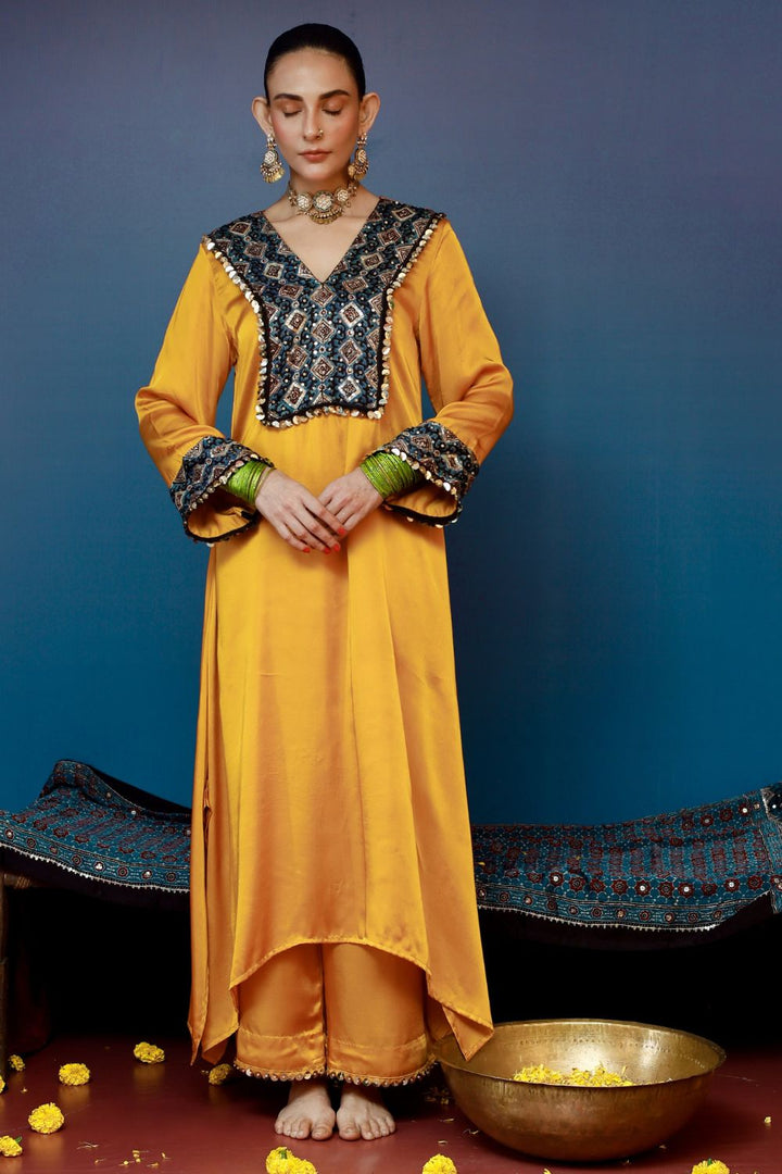 Soni Mustard Kurta Set