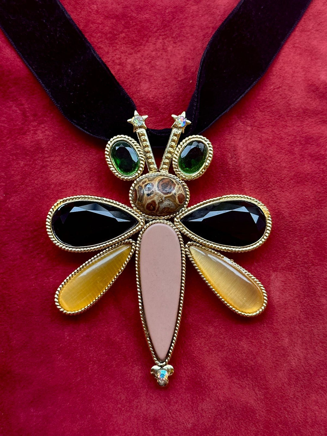Bee Choker Retro Future