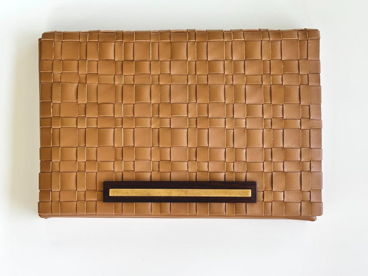 THE CUIR CLUTCH