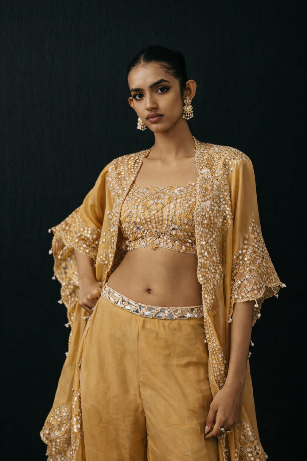 DEEP GOLD CAPE