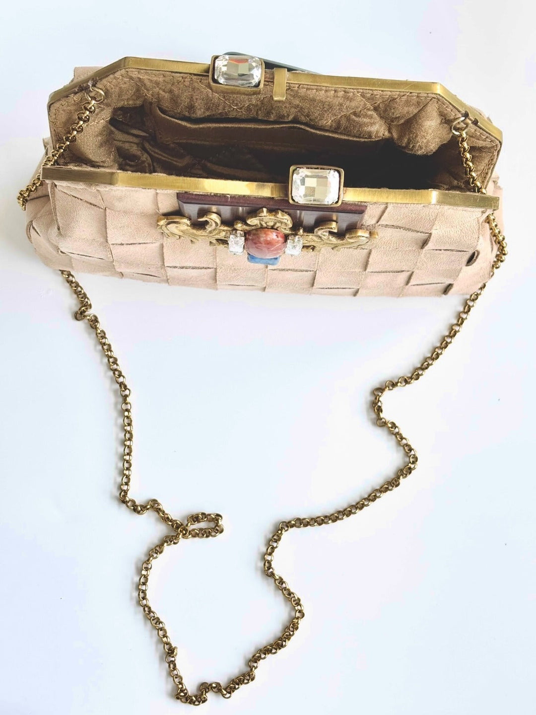 THE SARNO CLUTCH