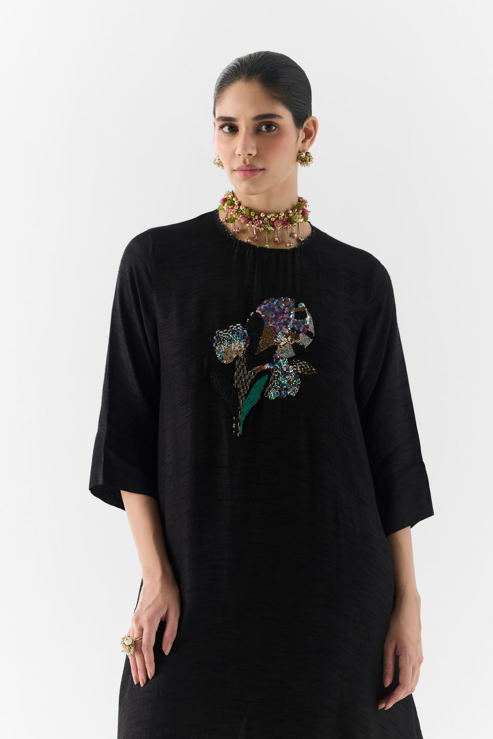 Side view of the Black Rose kurta with matching pants