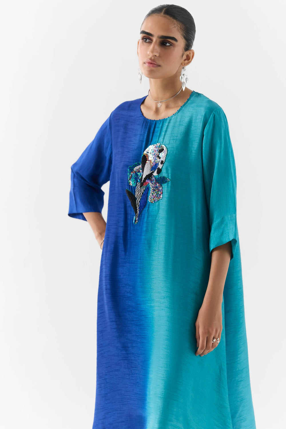Side view of the Blue Ocean kurta with matching straight pants