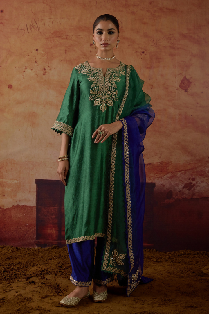 Pankhuri Suit Set