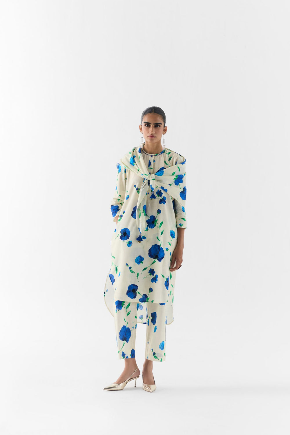 Side view of the Moss Rose kurta set showing straight-fit pants drape